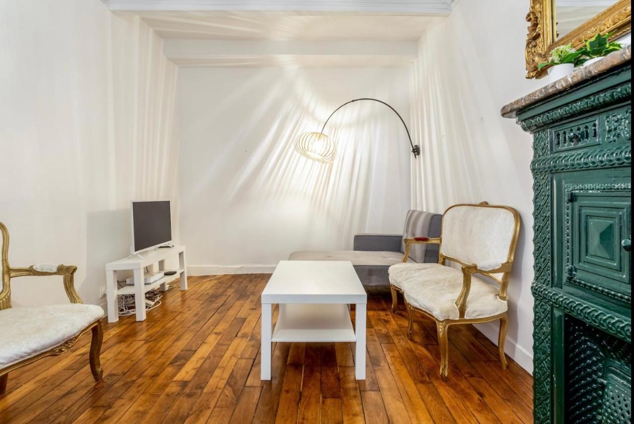 Abbesses - Superbe appartement avec cheminées Paris Extérieur photo